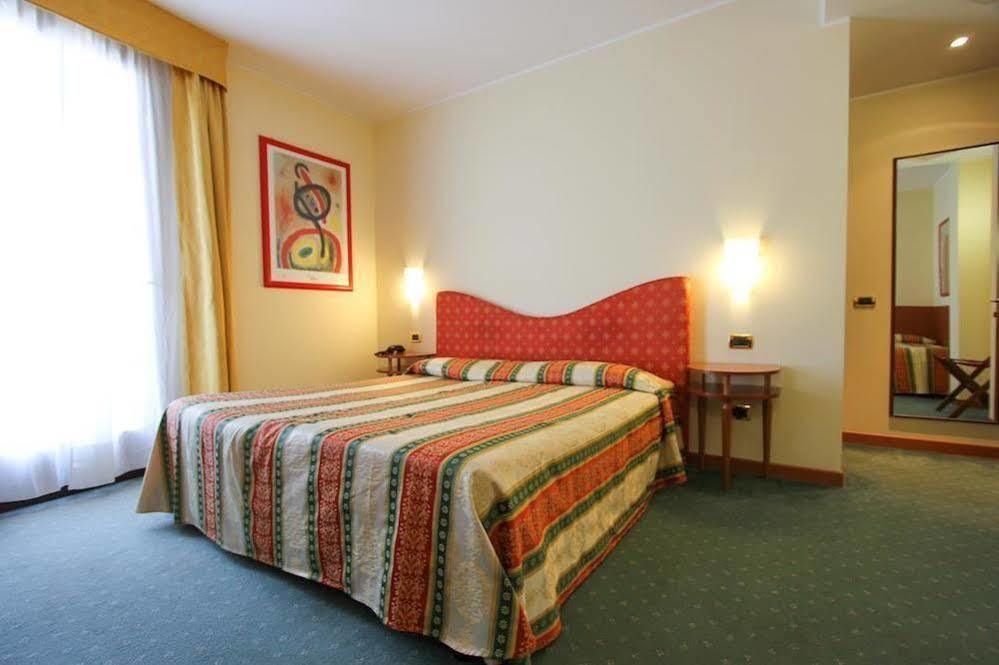 Miro' Hotel